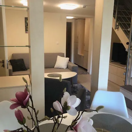 Beachfront Studio Apartman Apart Otel